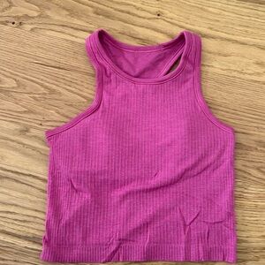 Lululemon Ebb to street crop